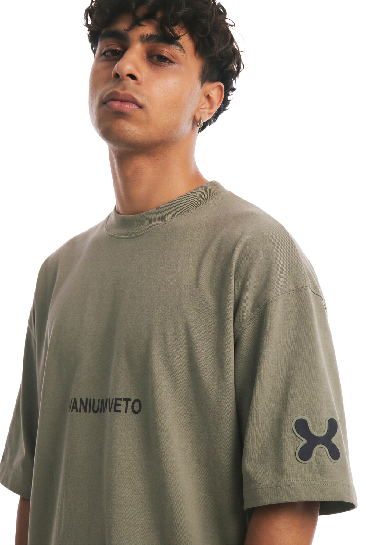 SIGNATURE OLIVE TEE